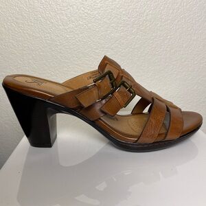 EUC Leather Upper and Lining Sofft Heeled Sandals Size 9.5